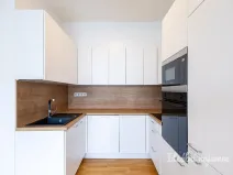 Pronájem bytu 2+kk, Praha - Libeň, Zenklova, 53 m2