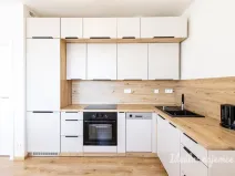 Pronájem bytu 2+kk, Praha - Vysočany, Gerstelova, 55 m2