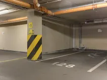 Pronájem garážového stání, Praha, Korunní, 12 m2