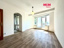 Pronájem bytu 2+1, Praha, U štěpu, 54 m2