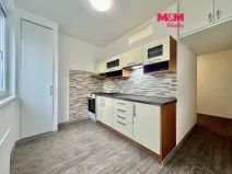 Pronájem bytu 2+1, Karviná - Hranice, Bratr. Veverkových, 52 m2