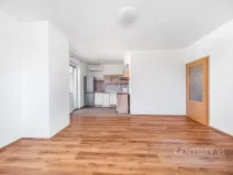Pronájem bytu 1+kk, Praha - Kyje, Sicherova, 33 m2