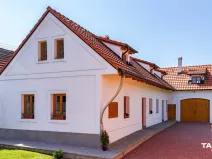 Prodej rodinného domu, Bujesily, 303 m2