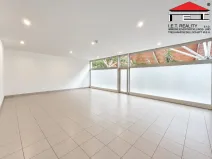 Pronájem obchodního prostoru, Brno, Rokytova, 80 m2