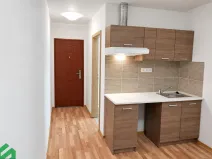 Pronájem atypického bytu, Praha - Kyje, Slévačská, 18 m2