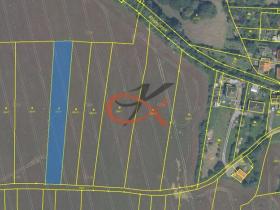 Prodej podílu 1/8 trvalého travního porostu, Valašské Meziříčí, 2405 m2