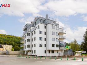 Prodej bytu 3+kk, Karlovy Vary, Šumavská, 98 m2