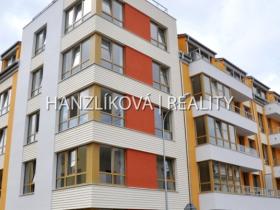 Prodej garážového stání, České Budějovice, B. Smetany, 18 m2