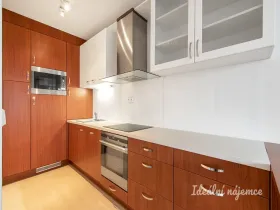 Pronájem bytu 1+1, Praha - Holešovice, U měšťanského pivovaru, 47 m2