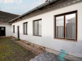 Prodej rodinného domu, Lišov, Čechova, 102 m2