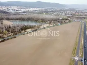 Prodej pozemku pro komerční výstavbu, Chomutov, 74902 m2