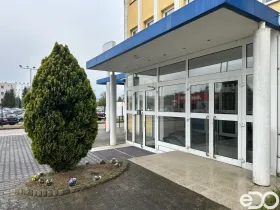 Pronájem kanceláře, Hradec Králové, Bratří Štefanů, 360 m2