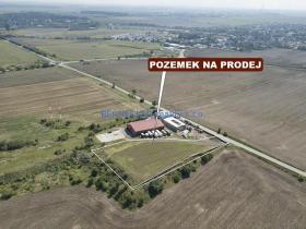 Prodej komerčního pozemku, Bašť, 4300 m2