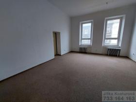 Pronájem kanceláře, Krnov - Pod Bezručovým vrchem, Hlubčická, 22 m2