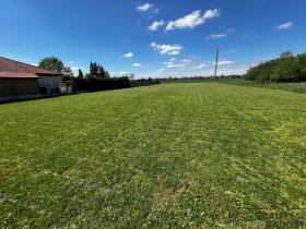 Prodej pozemku pro bydlení, Hradec Králové - Plácky, 1811 m2