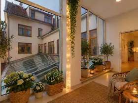 Prodej bytu 2+kk, Třebíč - Vnitřní Město, Karlovo nám., 80 m2
