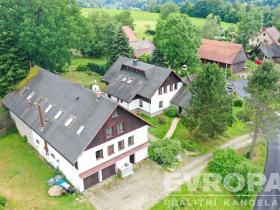 Prodej rodinného domu, Poniklá, 1054 m2