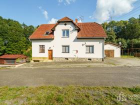 Prodej rodinného domu, Sokolov - Vítkov, 230 m2