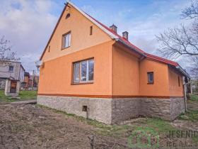 Prodej rodinného domu, Česká Ves, Kubínova, 135 m2