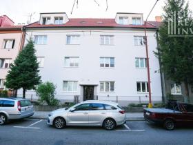 Prodej bytu 3+1, Uherské Hradiště, 90 m2