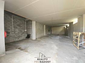 Pronájem skladu, Hodonín, Smetanova, 1622 m2