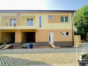 Prodej rodinného domu, Jenštejn - Dehtáry, 200 m2