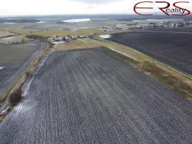 Prodej pole, Budčeves, 40894 m2