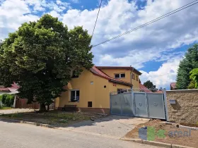 Prodej obchodního prostoru, Záryby, 2513 m2