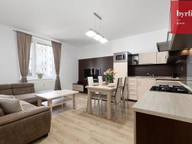 Prodej bytu 2+kk, Opava, U Střelnice, 56 m2
