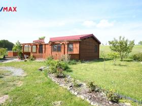 Prodej pozemku, Lužany, 1376 m2