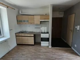 Prodej bytu 2+kk, Praha - Hrdlořezy, Českobrodská, 54 m2