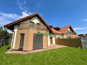 Prodej rodinného domu, Praha - Újezd nad Lesy, 220 m2