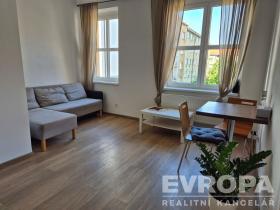 Prodej bytu 2+kk, Praha - Nusle, U Svépomoci, 52 m2