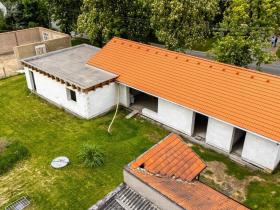 Prodej rodinného domu, Hostomice, Bezdědická, 231 m2