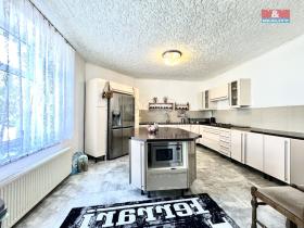 Prodej rodinného domu, Žulová, Školní, 276 m2