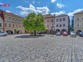 Prodej bytu 2+1, Hostinné, Náměstí, 70 m2