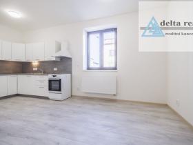 Prodej bytu 2+kk, Šumperk, Jesenická, 50 m2