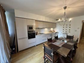 Prodej bytu 3+kk, Praha - Žižkov, Ke kapslovně, 93 m2