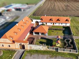 Prodej ubytování, Milíčovice, 586 m2