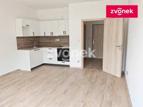 Pronájem bytu 1+kk, Otrokovice, Komenského, 33 m2