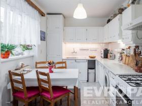 Prodej bytu 2+1, Hostinné, Lidická, 63 m2