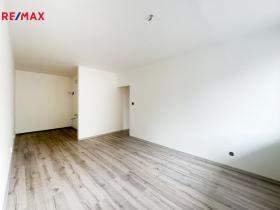 Prodej bytu 2+kk, Komárov, Okružní, 40 m2