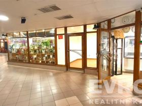 Pronájem obchodního prostoru, Vrchlabí, Krkonošská, 22 m2