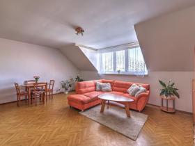 Prodej bytu 2+kk, Šanov, Komenského, 66 m2