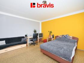 Prodej bytu 3+1, Brno, Bzenecká, 72 m2