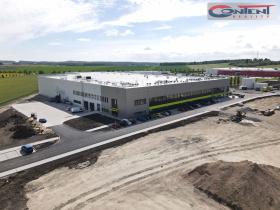 Pronájem výrobních prostor, Ovčáry, 30000 m2