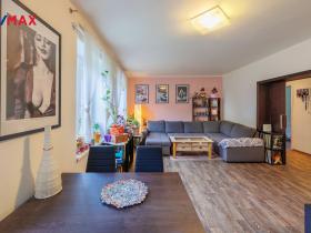 Prodej bytu 4+1, Karlovy Vary, Sládkova, 123 m2