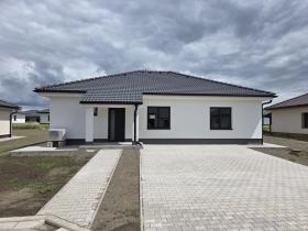 Prodej rodinného domu, Sopřeč, 150 m2