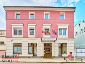 Prodej ubytování, Karlovy Vary - Bohatice, U Trati, 480 m2