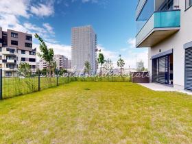 Prodej bytu 3+kk, Praha - Hloubětín, Laponská, 77 m2